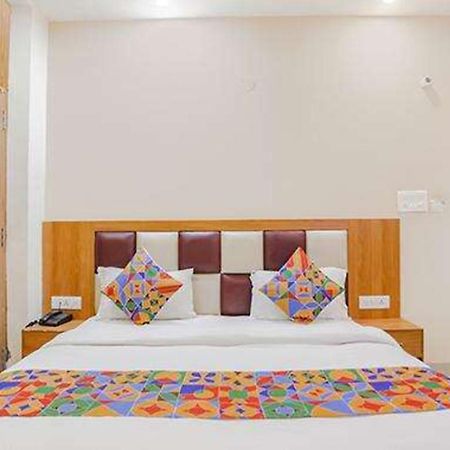 Fabhotel Royal Stay I Grander Noida Exterior foto