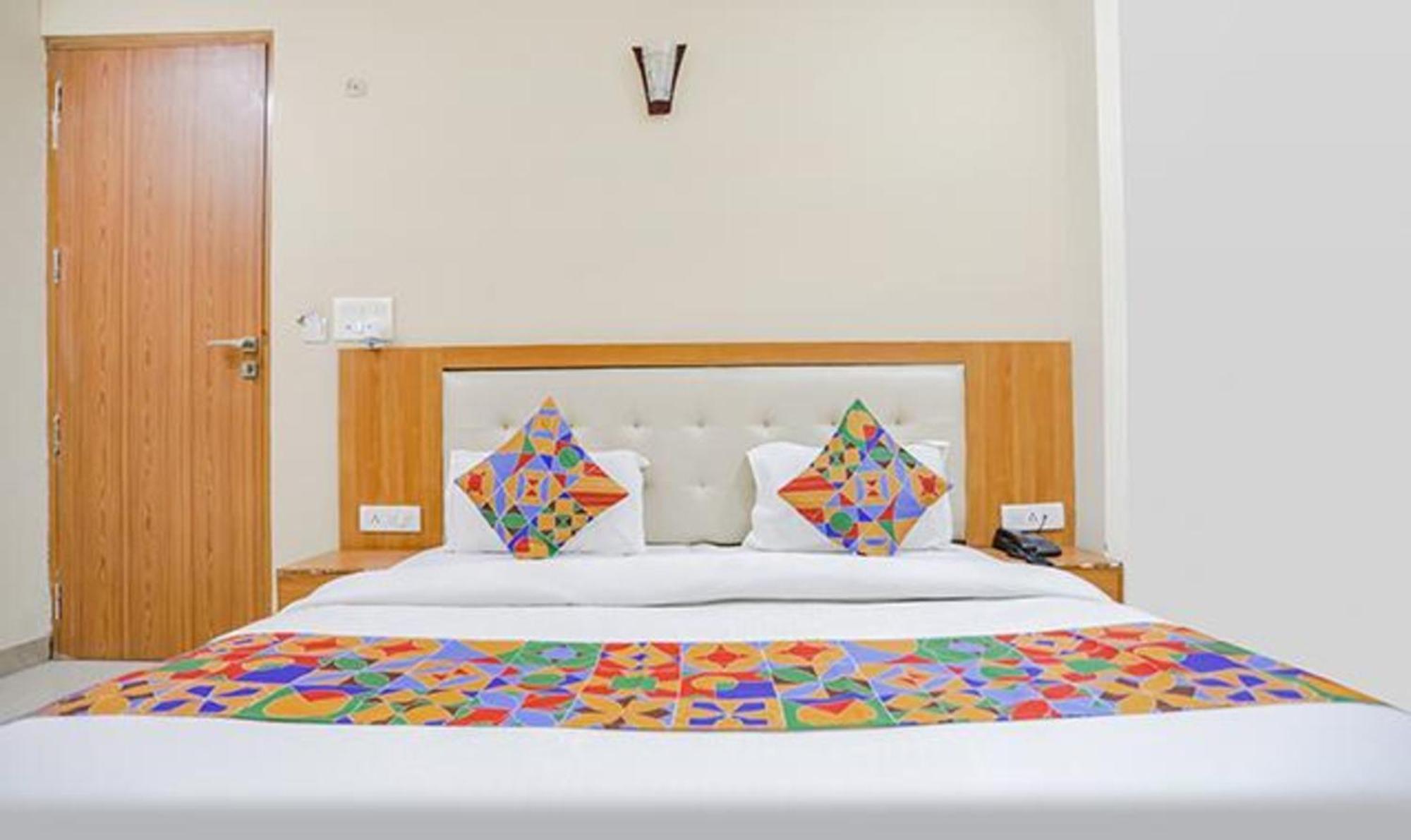 Fabhotel Royal Stay I Grander Noida Exterior foto