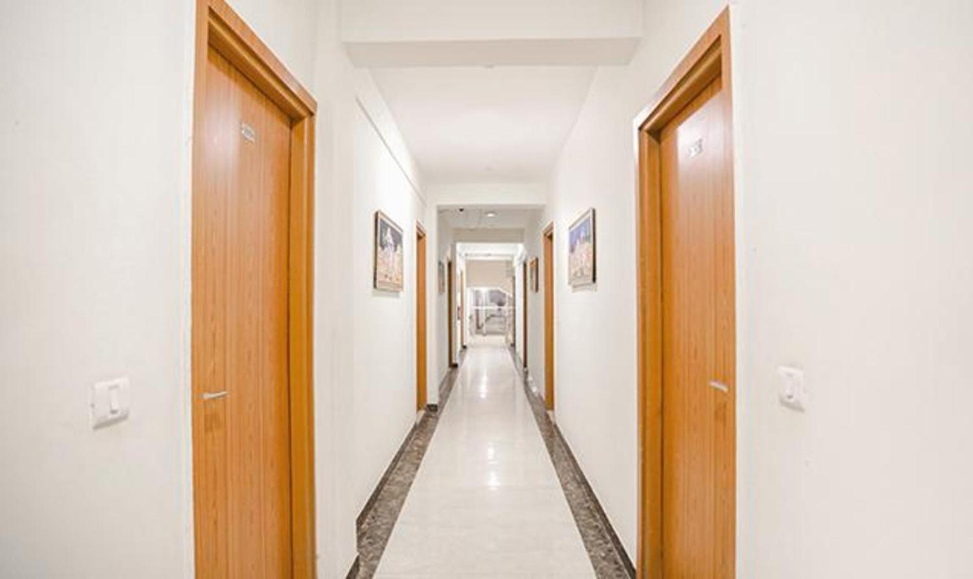 Fabhotel Royal Stay I Grander Noida Exterior foto