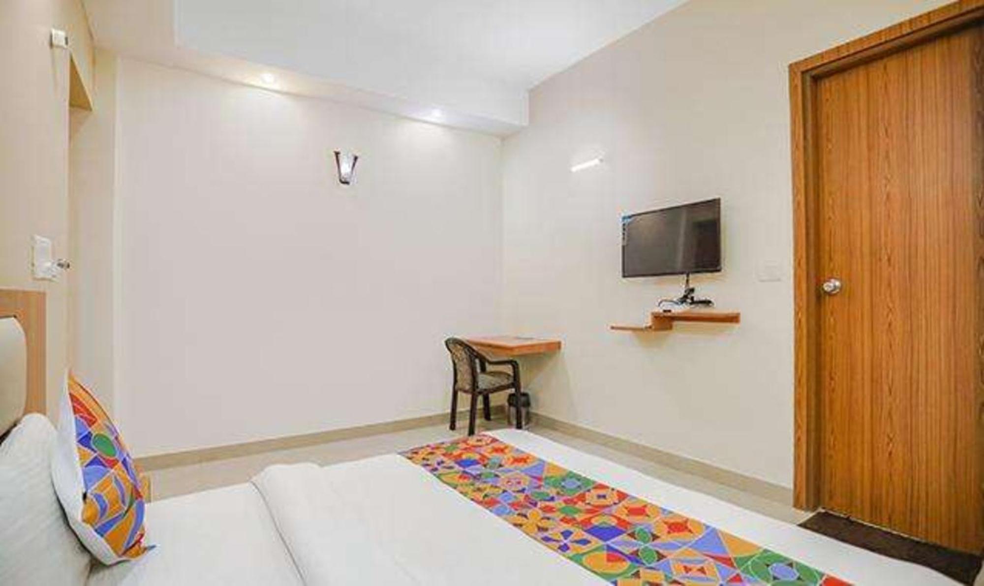Fabhotel Royal Stay I Grander Noida Exterior foto